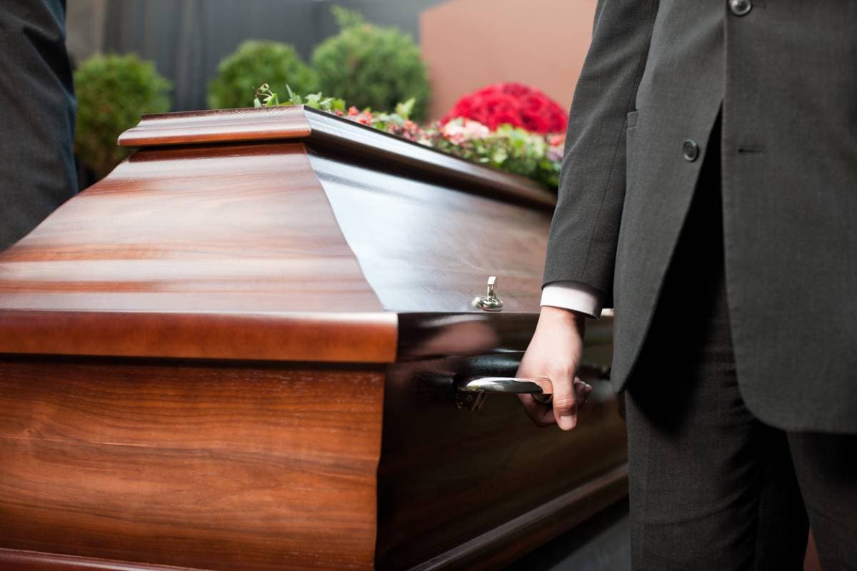 Trouvez les pompes funèbres qui rendront le meilleur hommage à votre proche