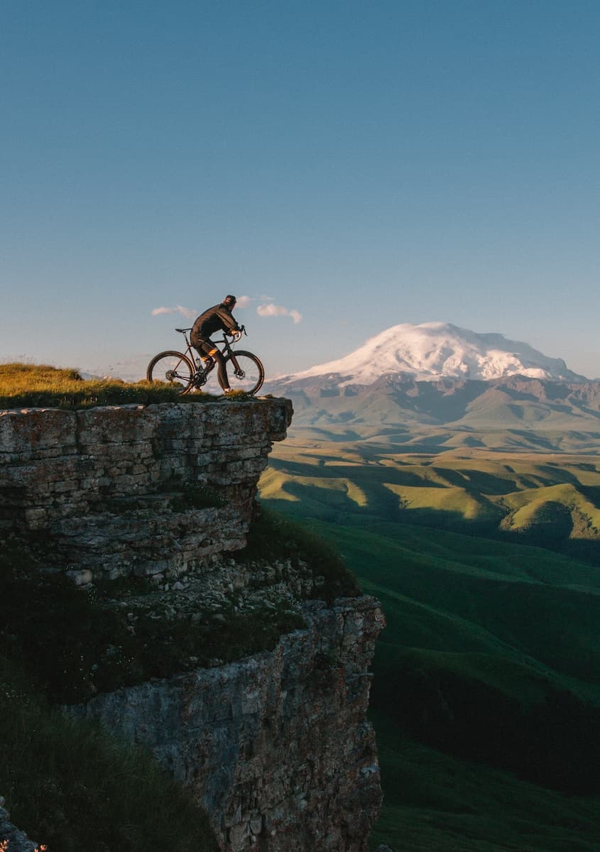 10 expériences à vivre en montagne en été pour les amateurs de sports extrêmes