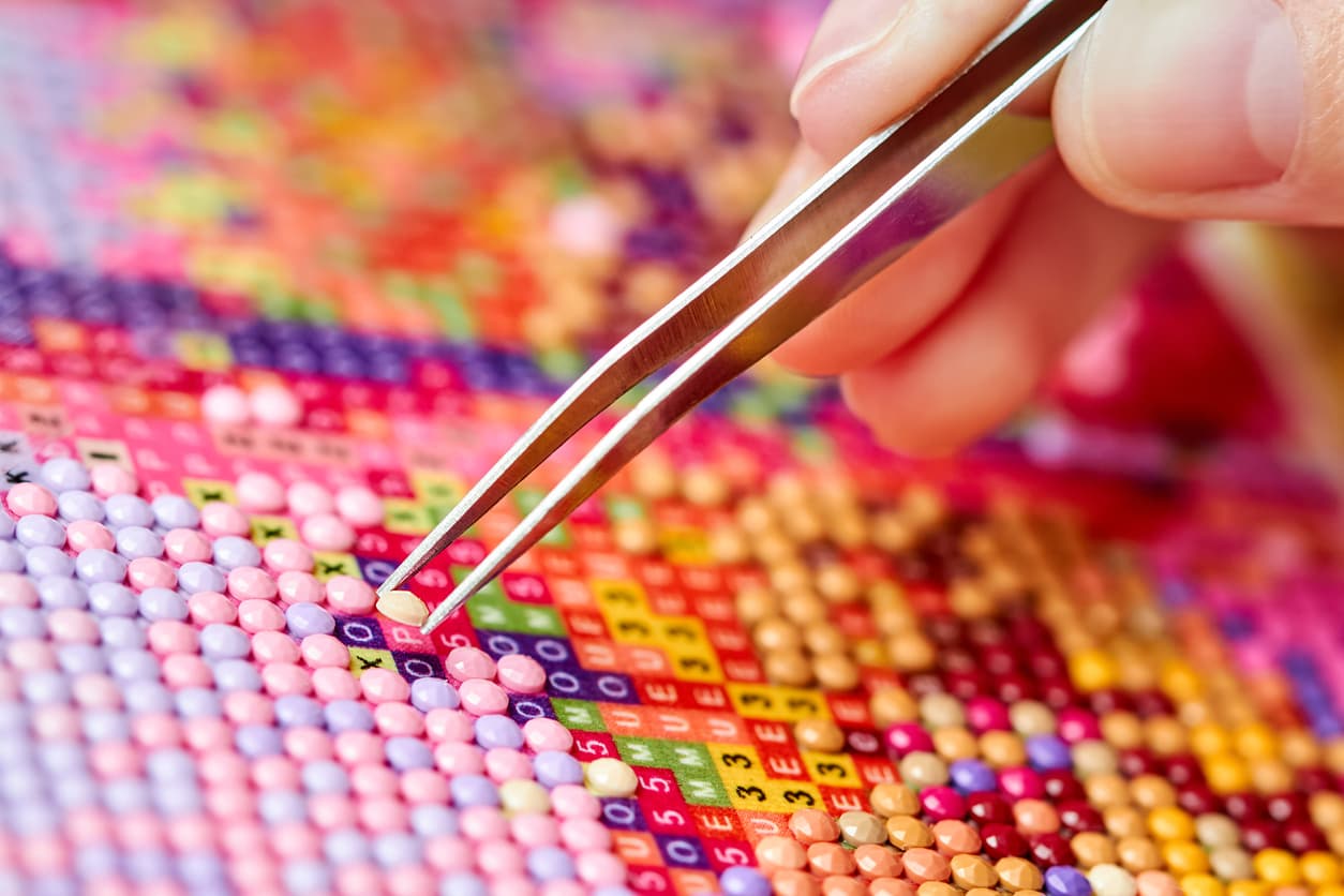 Découvrir la broderie diamant en famille