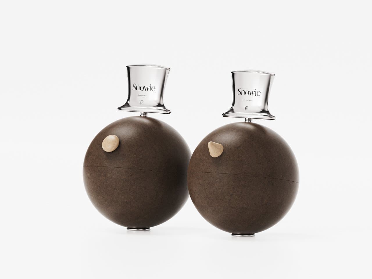 Le concept de boîte à musique est fabriqué à partir de marc de café et d’un chapeau en aluminium.