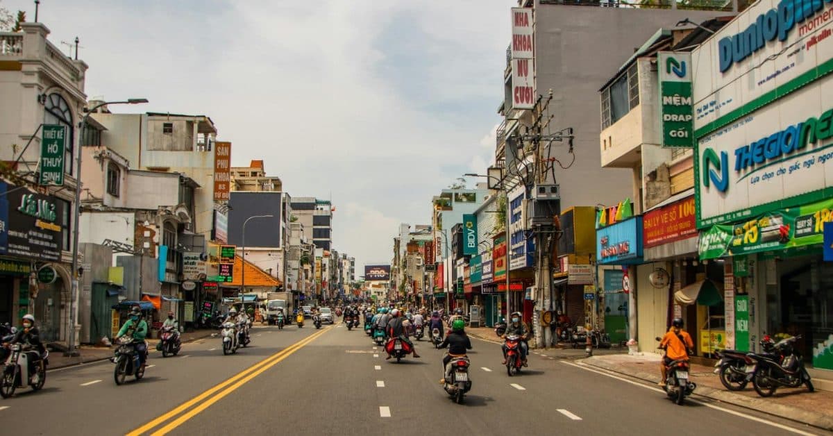 Vietnam interdit les motos à essence d’ici l’année prochaine : vers une transition vers des voitures plus écologiques