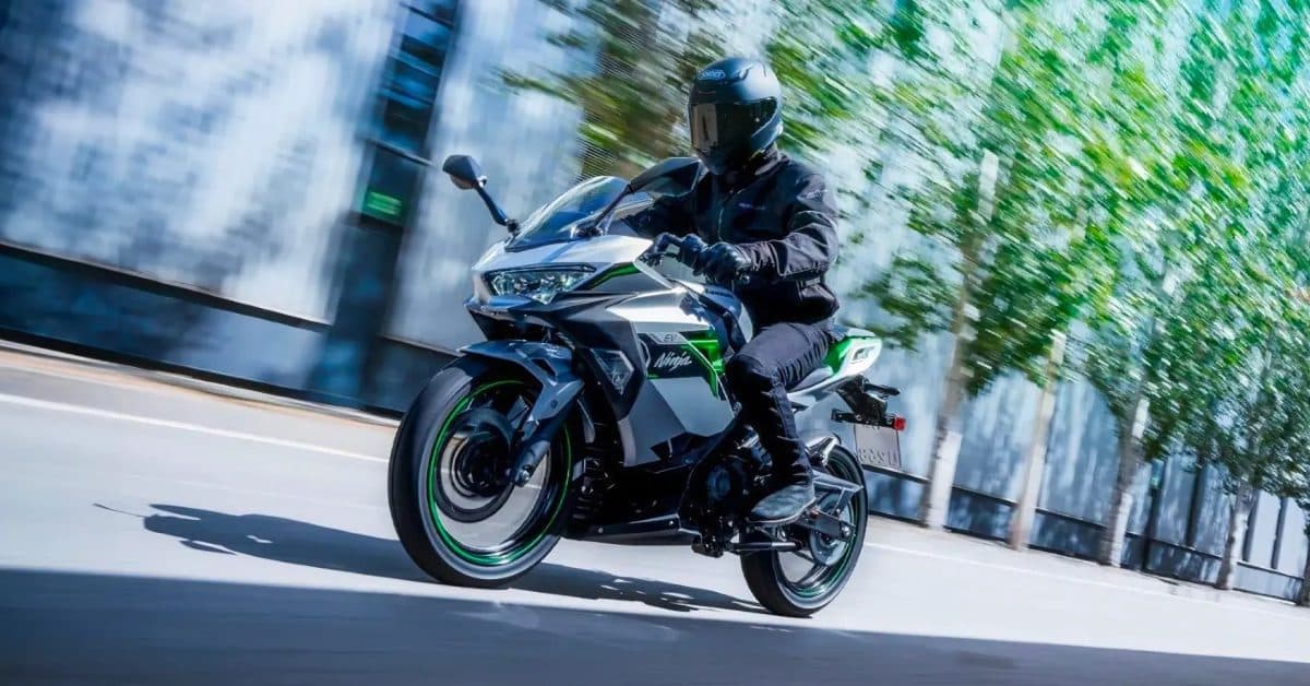 Kawasaki et ses motos électriques : les défis majeurs à surmonter pour l’avenir de la mobilité durable