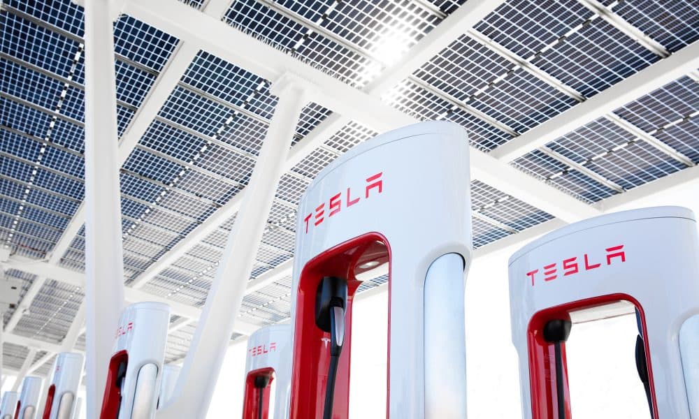 Tesla améliore la visibilité de ses stations Supercharger sur Google Maps pour une recharge pratique