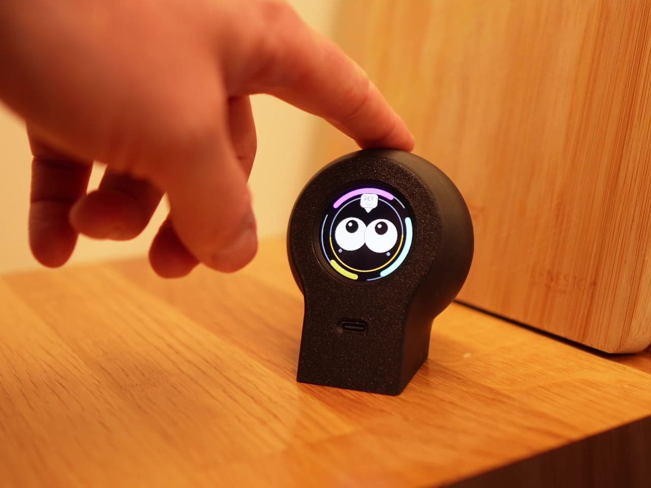 Découvrez le Gadget de Bureau Tamagotchi qui Déprime Quand Vous l’Ignorez !