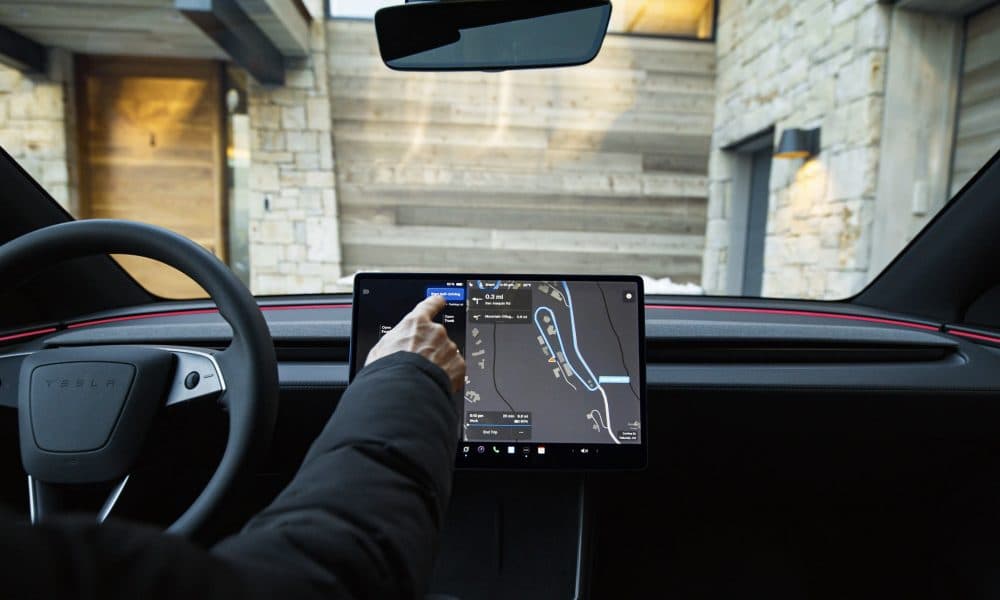 Tesla atteint plus de 8 milliards de kilomètres parcourus avec FSD supervisé : l’avenir de la conduite autonome