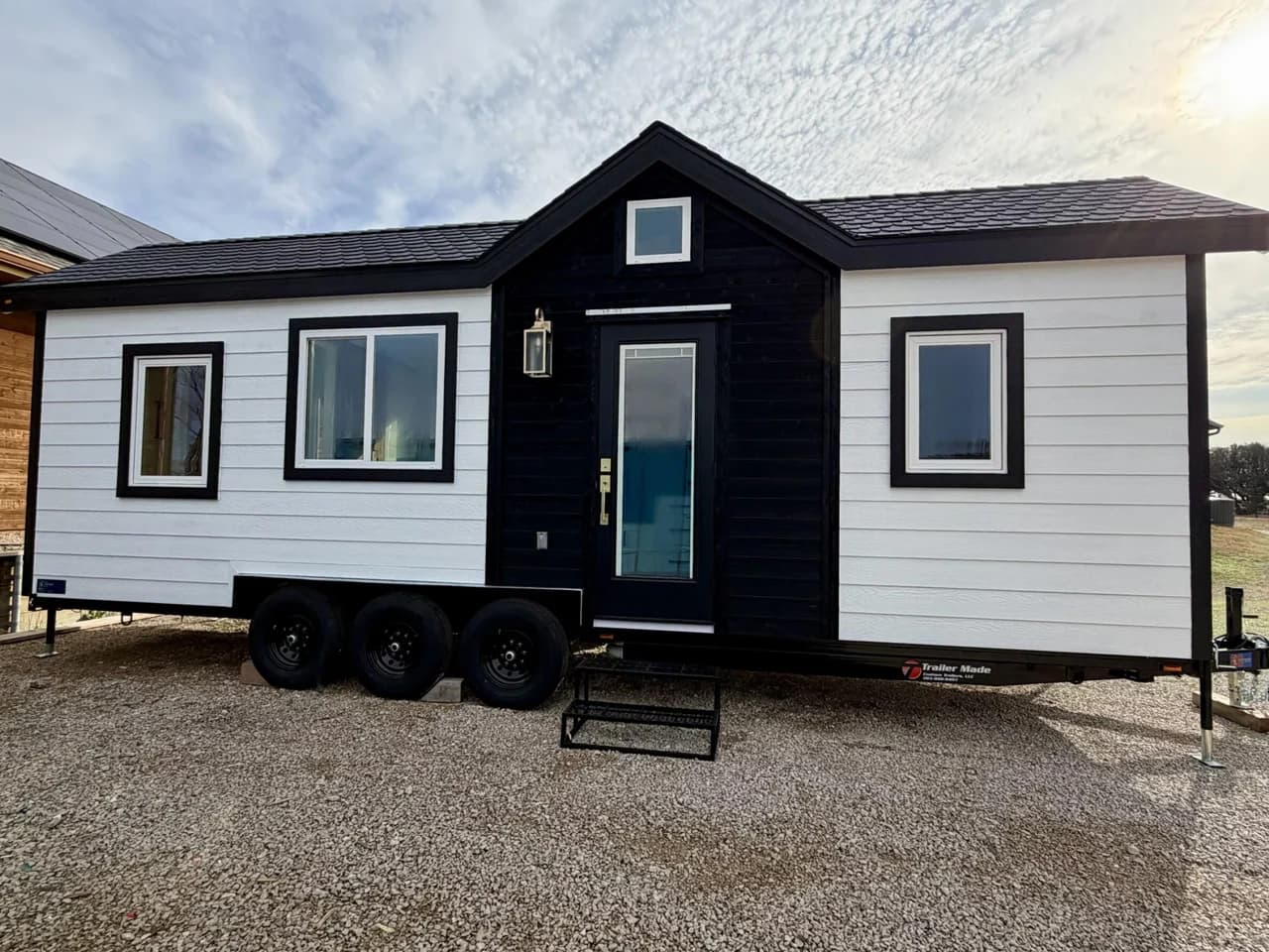 Découvrez Betty, la Tiny Home de Decathlon : Confort et Liberté sur la Route, Sans Compromis!