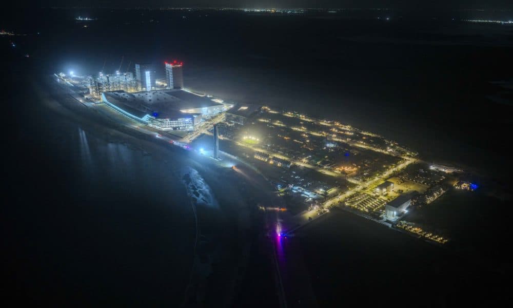 Starbase après la tombée de la nuit : la photo de Musk dévoile un espaceport sur le point de marquer l’histoire spatiale