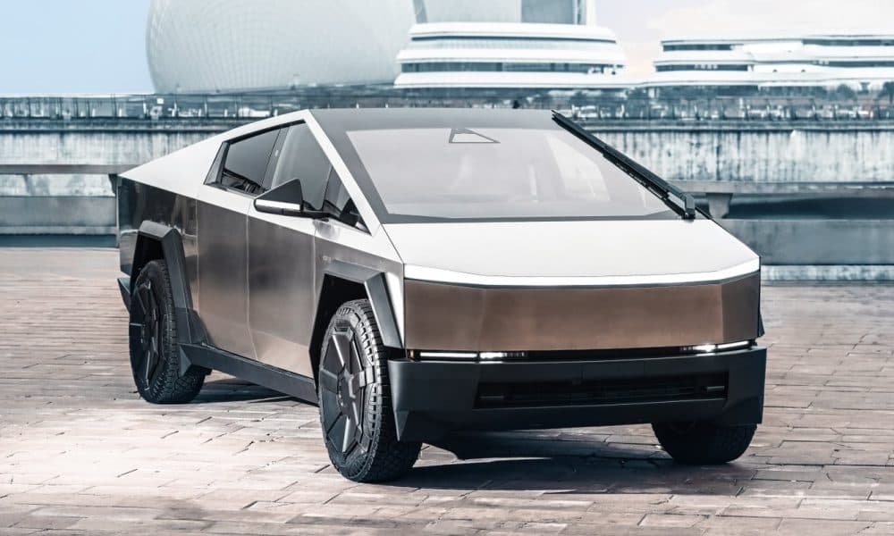 Tesla Cybertruck : la fonctionnalité de sécurité tant attendue enfin intégrée pour une conduite sereine