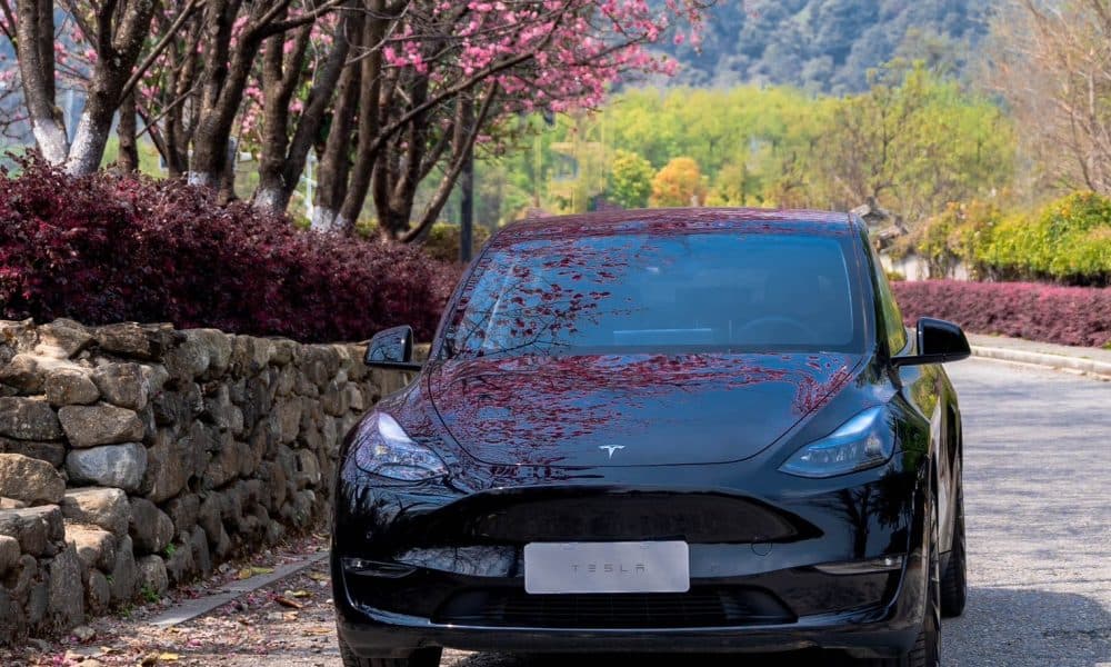 Tesla Full Self-Driving s’étend en Asie : une nouvelle ère pour la conduite autonome