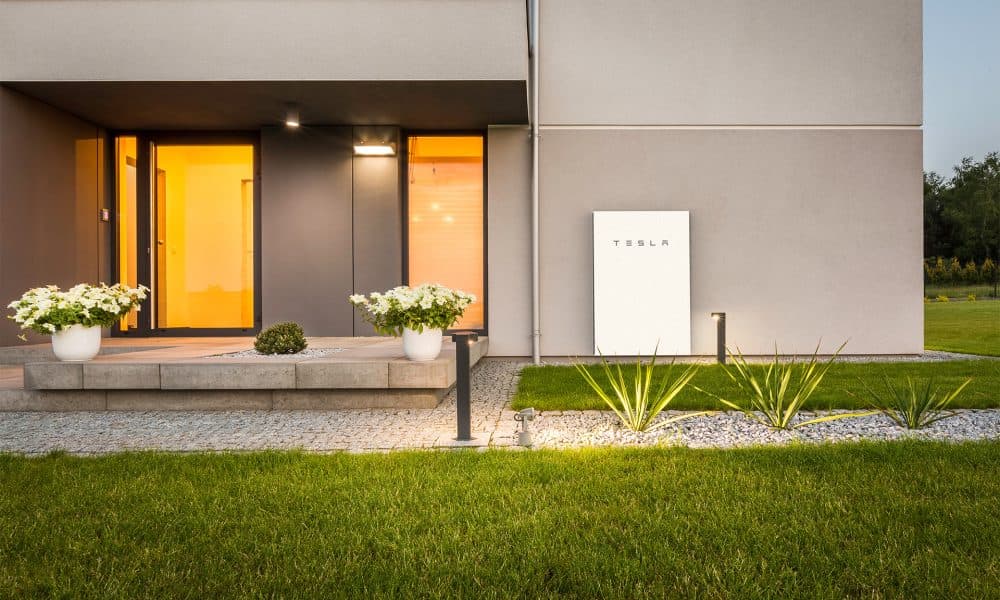 Tesla Energy obtient une licence au Royaume-Uni pour vendre de l’électricité verte aux foyers et entreprises