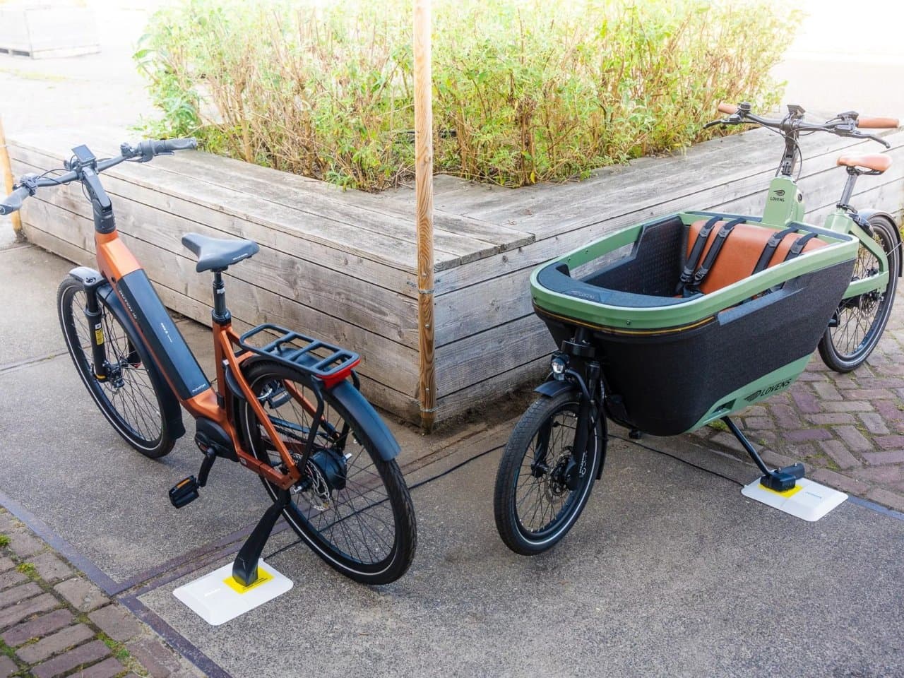 Découvrez le Chargeur Solaire Sans Fil pour Vélo Électrique : L’Innovation Révolutionnaire de la Mobilité !