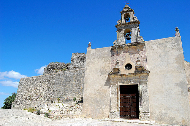 Castillo de Fatetar en Espera © Cayetano - Flickr