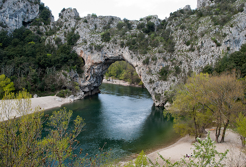 Vallon-Pont-d'Arc - Crédit : klausk