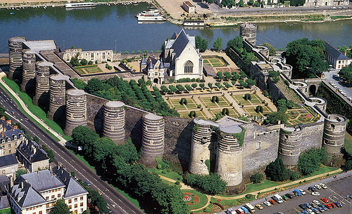 Top 10 des plus beaux châteaux de la Loire ! - plare. Cf : Roger4336