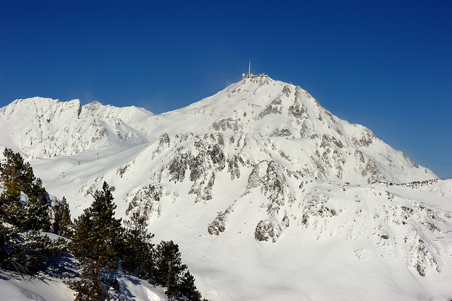 Hébergements insolites pour amoureux du grand froid - plare. pic du midi