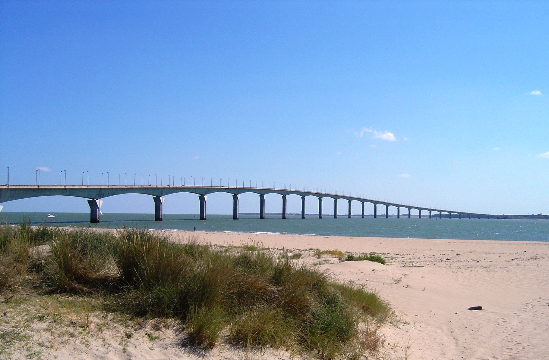 L’Ile Ré, une petite île qui vous fera rêver ! - plare. pont ile de ré