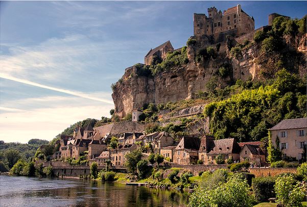 10 bonnes raisons de partir en Aquitaine cet été ! - plare. Beynac