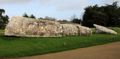 monuments de Bretagne cf - Claude Valette - menhir