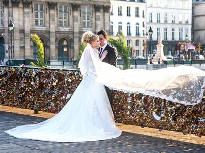 Le Pont des cadenas redevient le Pont des Arts ! - plare. cf - Jean-François Gornet - des mariées