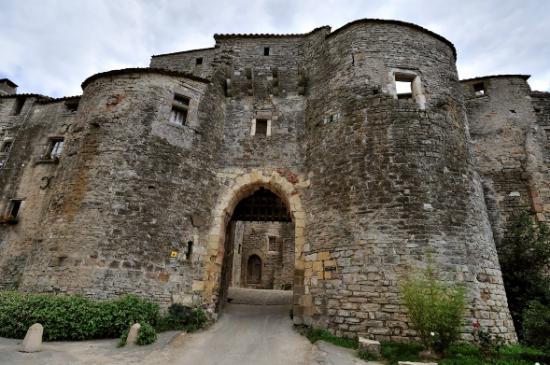 Cordes-sur-ciel, montez au septième ciel ! - plare. porte