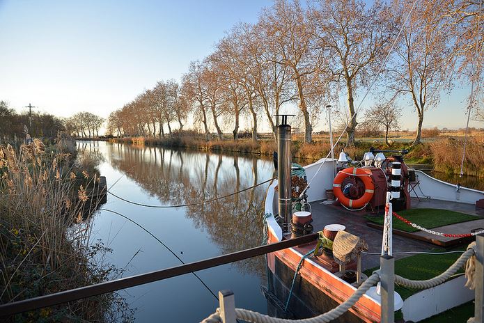 Que faire lors de votre séjour en Midi-Pyrénées ? - plare. croisière dans le canal du midi - michel coiffard