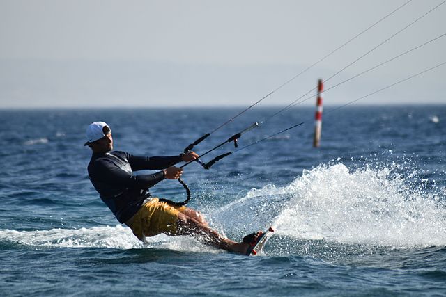 kitesurf@wikipédiaCommons - plare.