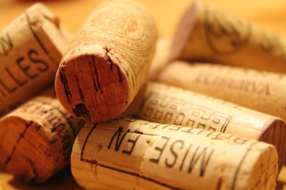 Bouchons de vin - Crédit photo @ Pixabay