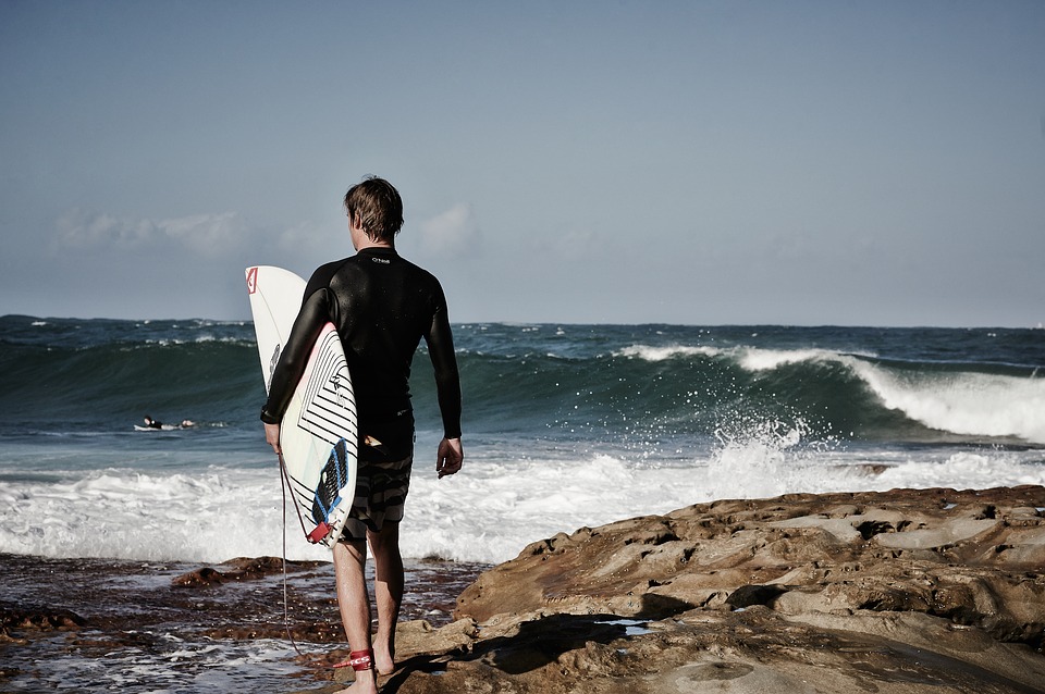 Et pourquoi pas s'initier au surf - Crédit photo @Pexels - Pixabay