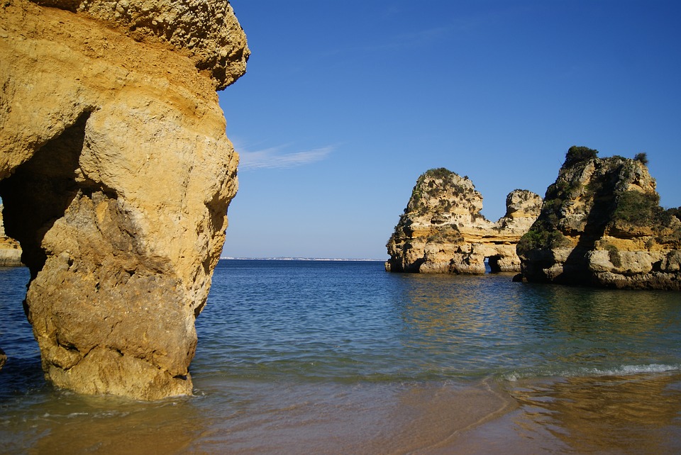 Côte ouest de l'Algarve. Crédit photo @granonaka - Pixabay