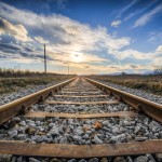 Ligne de train - @Fotoworkshop4You - Pixabay
