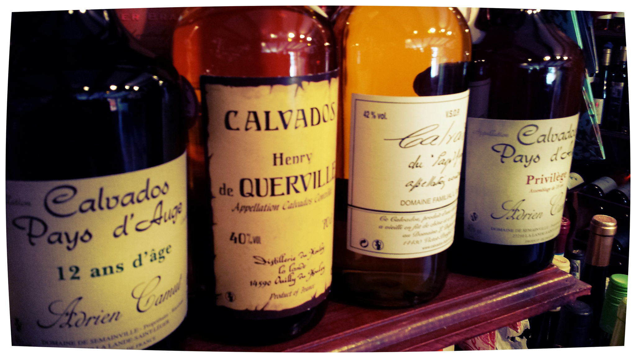 Un verre de Calvados ? Crédit photo @Dominic Lockyer - Flickr