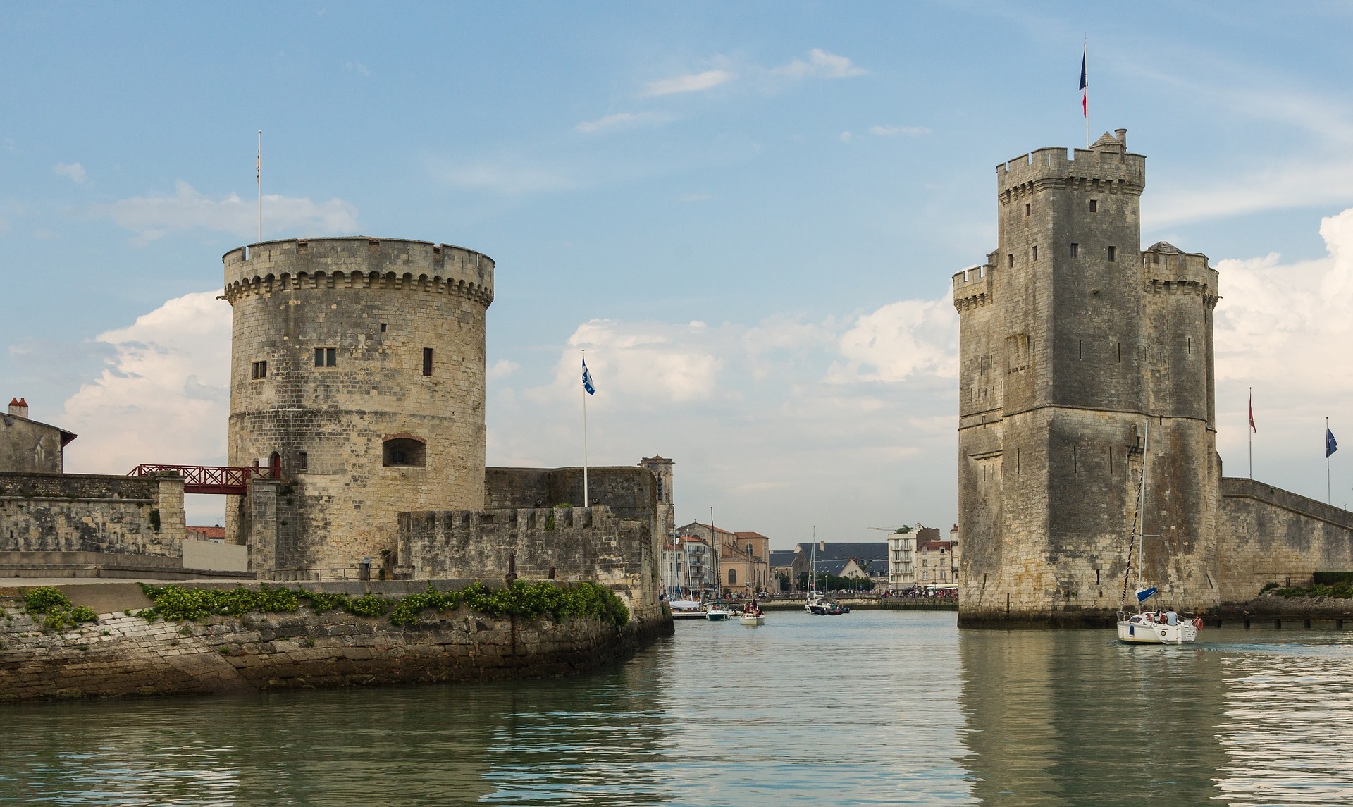 5 destinations pour passer des vacances de rêve en Poitou-Charentes - plare. La Rochelle - @squeeze - Pixabay