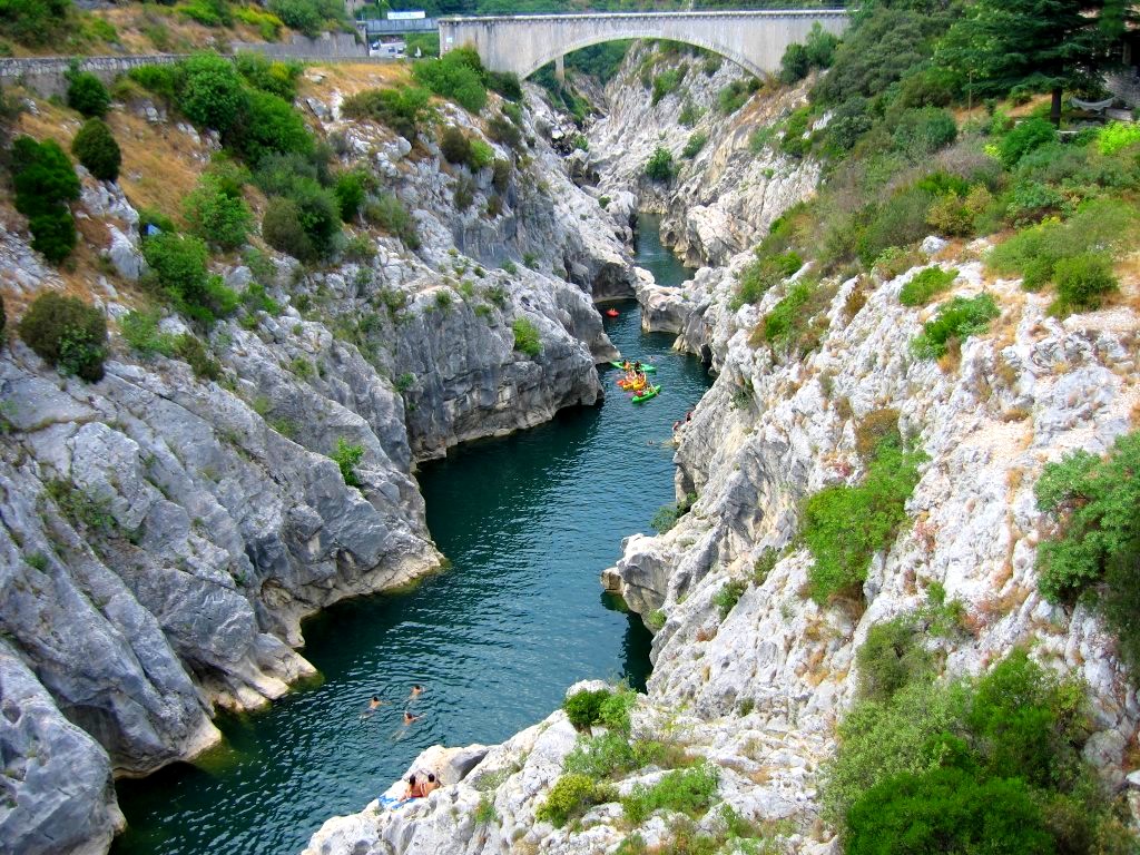 5 bonnes raisons d'aller en vacances dans l'Hérault ! - plare. gorges de l'hérault