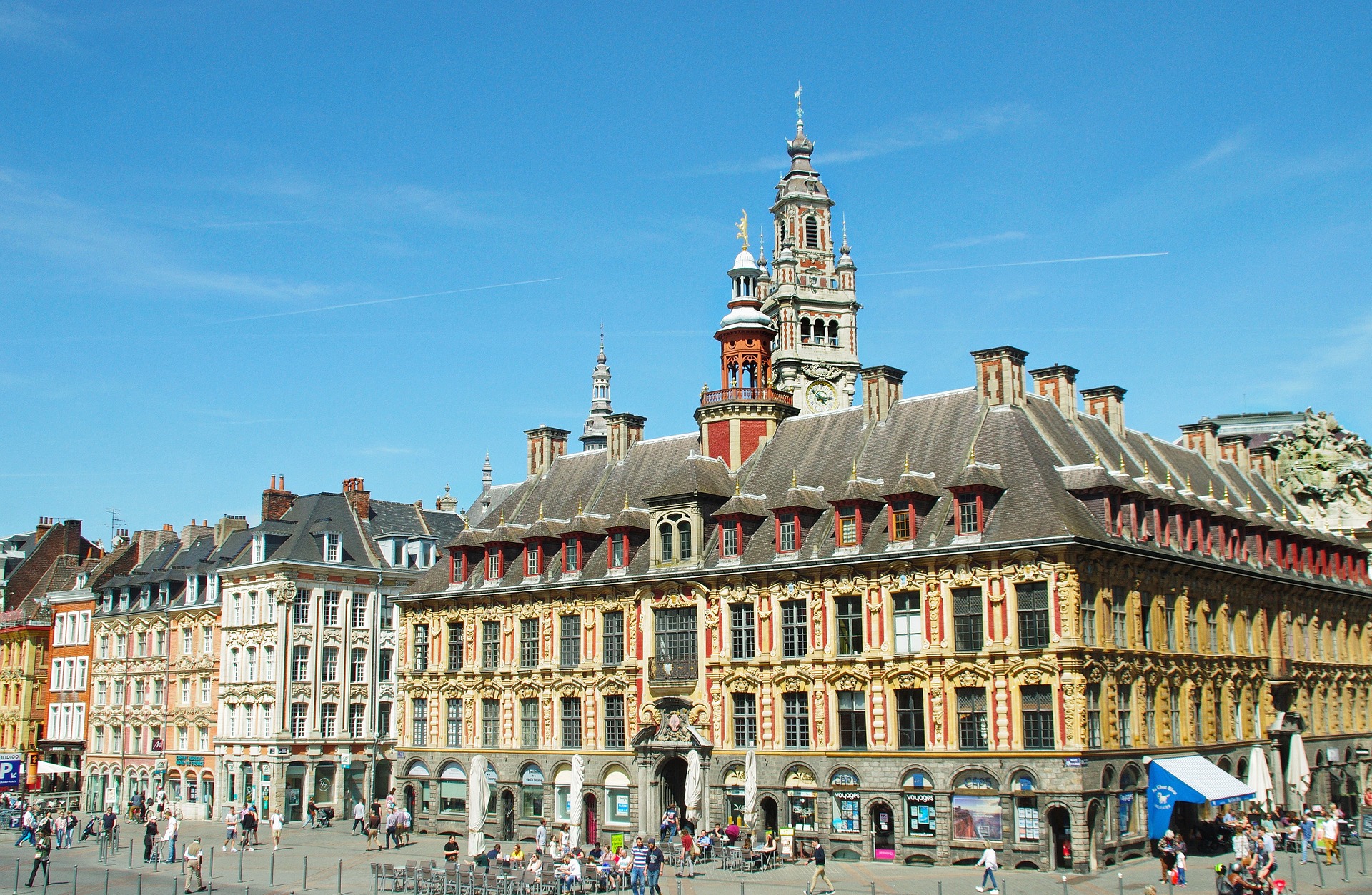 La Vieille Bourse, Lille - @DEZALB - Pixabay