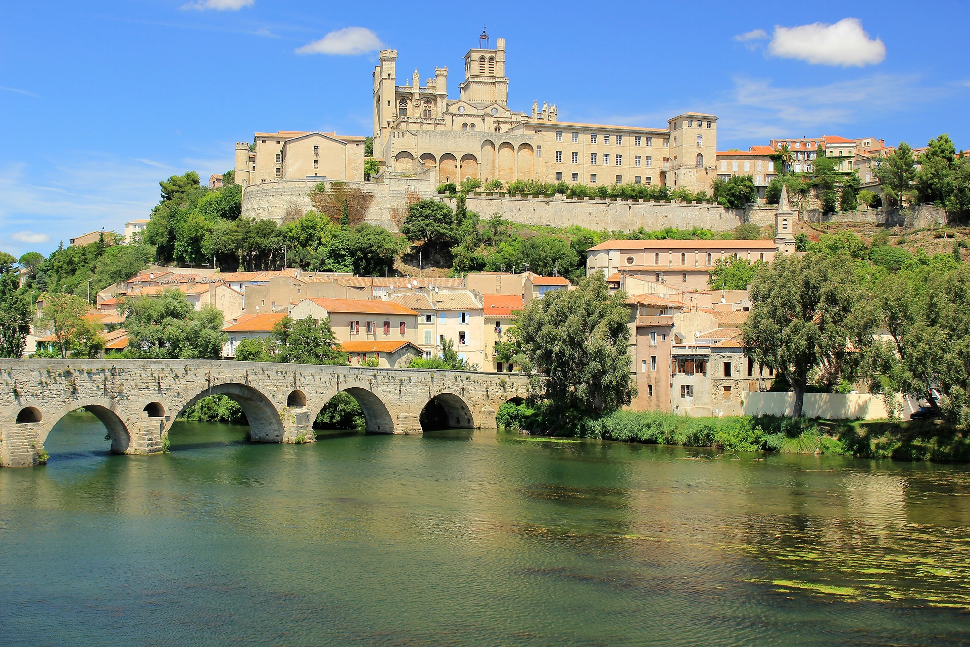 5 bonnes raisons d'aller en vacances dans l'Hérault ! - plare. béziers
