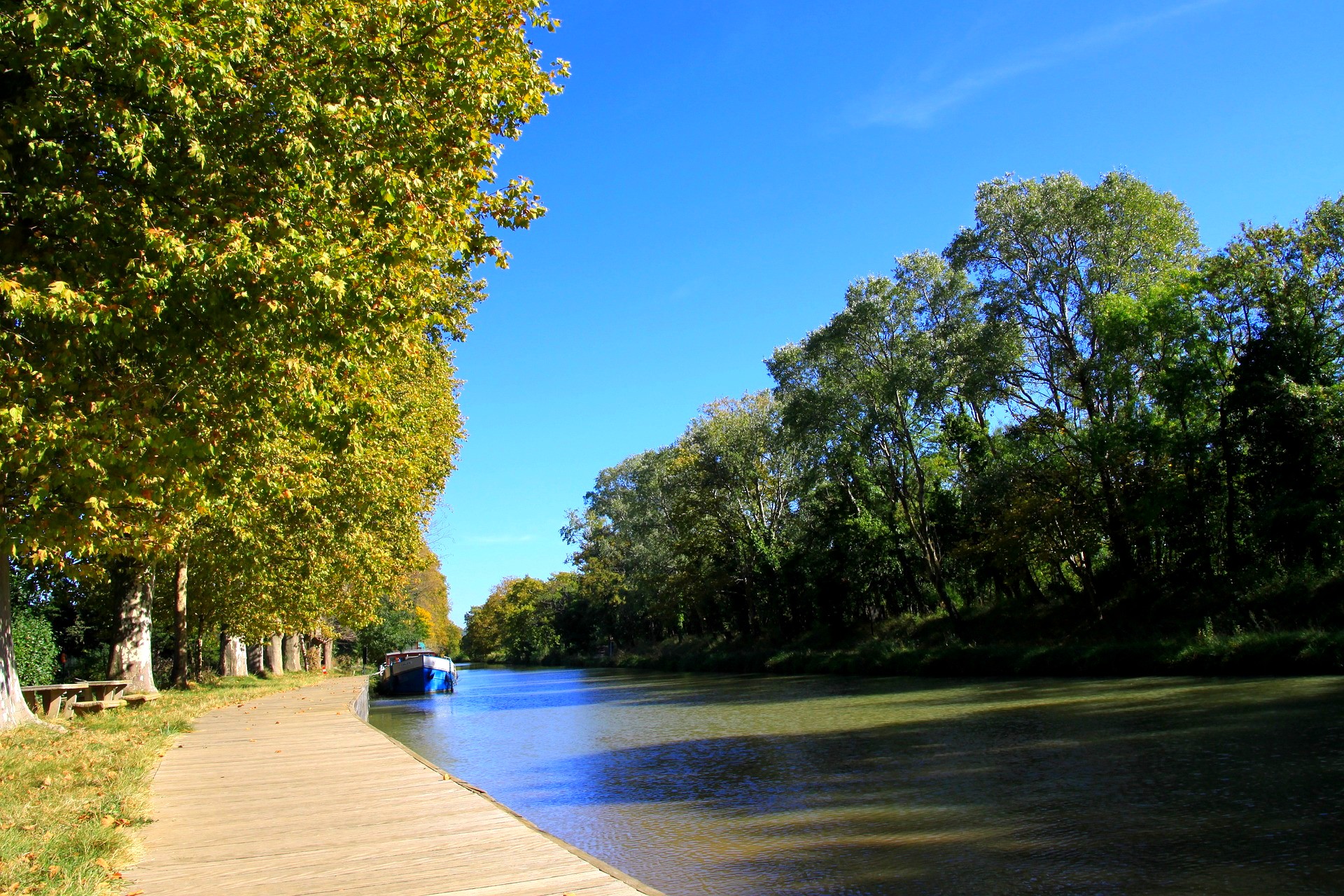 5 bonnes raisons d'aller en vacances dans l'Hérault ! - plare. canal du midi