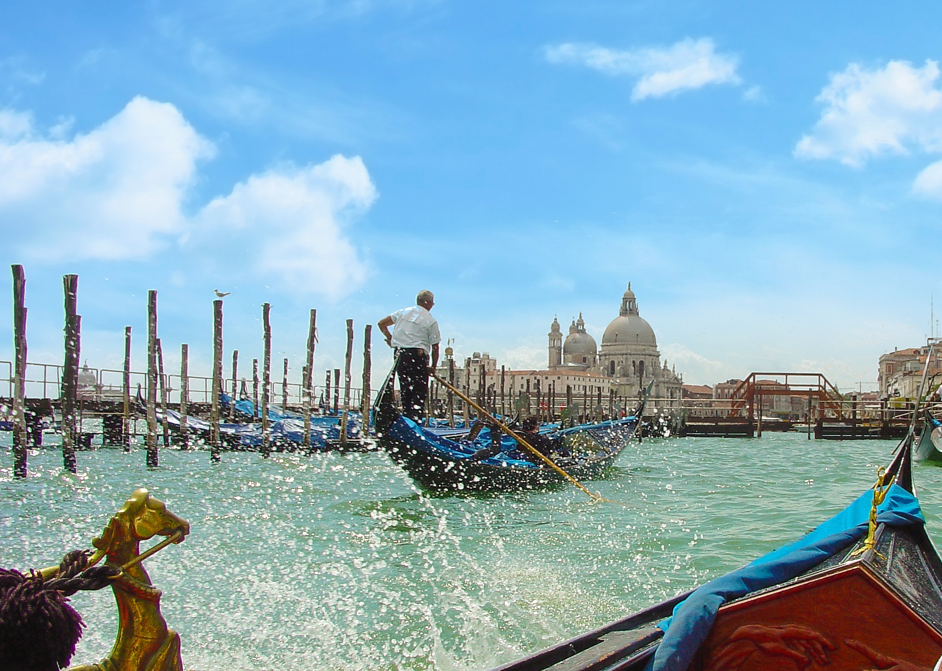 Venise : 5 choses à ne pas manquer ! - plare. gondole