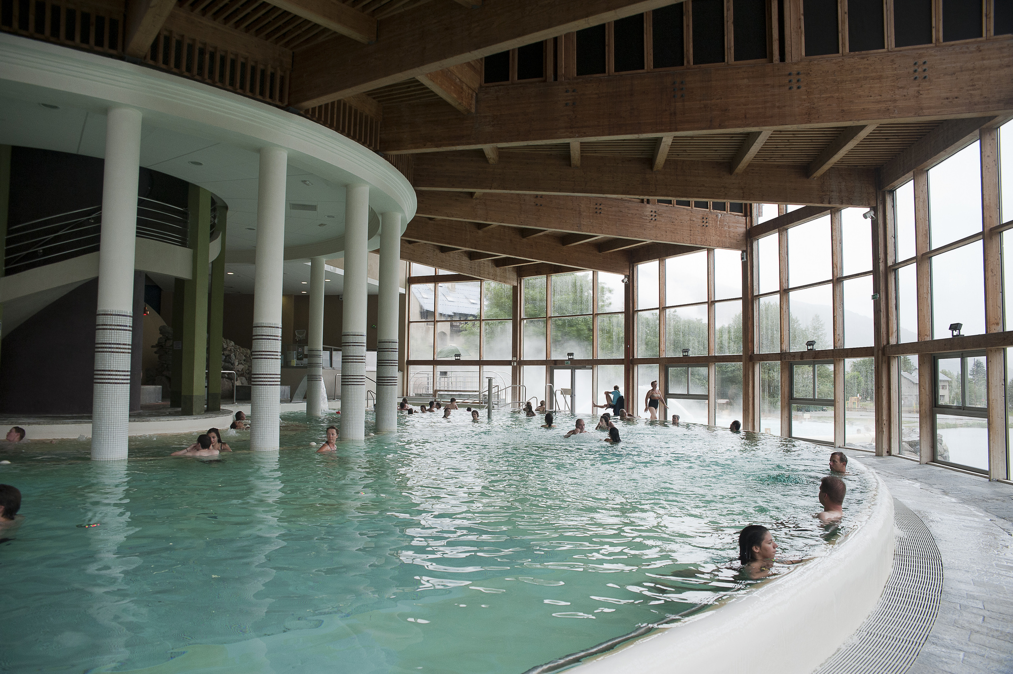 Le top des spas de montagnes dans les Alpes - plare. L'espace "Grands Bains Monetier va vous séduire" - @Office de Tourisme Serre Chevalier - Flickr