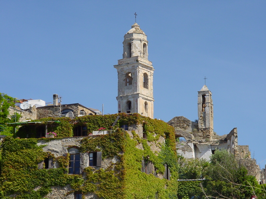 Où partir en vacances en Italie ? - plare. bussana vecchia