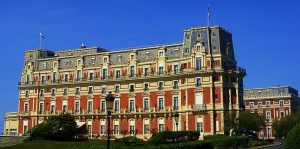Top des 5 choses à faire à Biarritz et au pays Basque - plare. hotel du Palais Biarritz - plare.