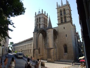 Top 5 des attraits de la ville de Montpellier - plare. montpellier Cathedrale Saint Pierre - plare.