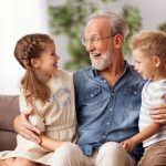 3 astuces pour creer et entretenir une relation etroite avec vos petits enfants - Plare