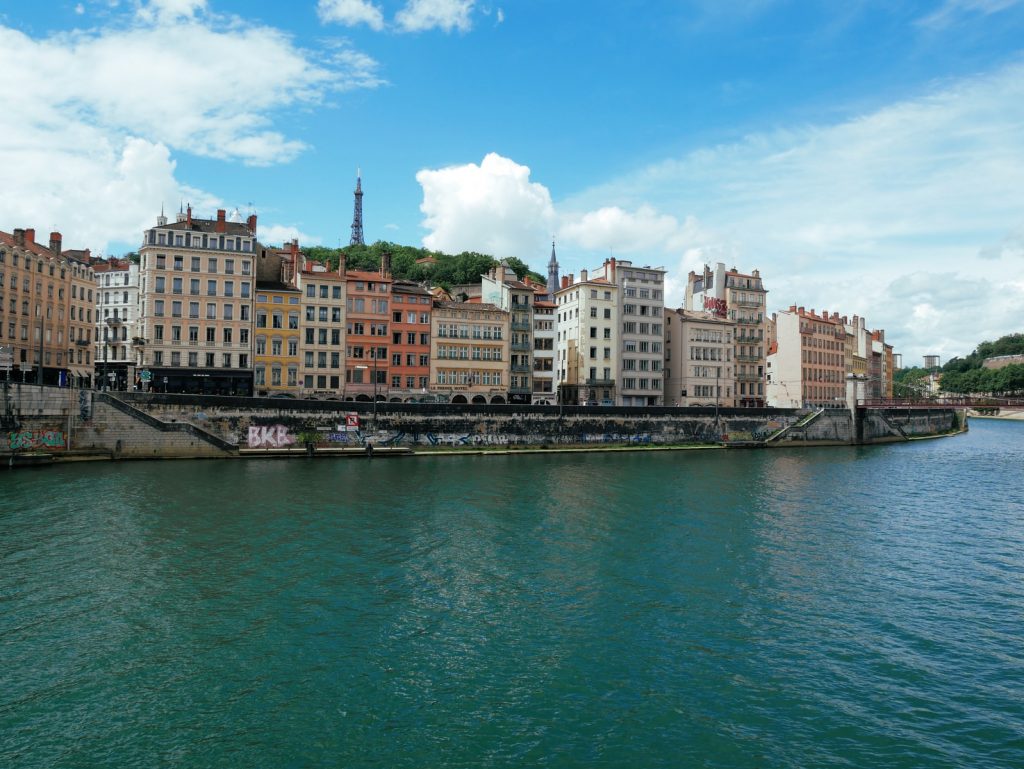 Vieux Lyon quai de Saône à Lyon - Plare