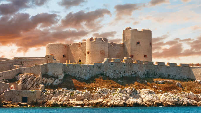 Visiter le chateau dIf - plare.