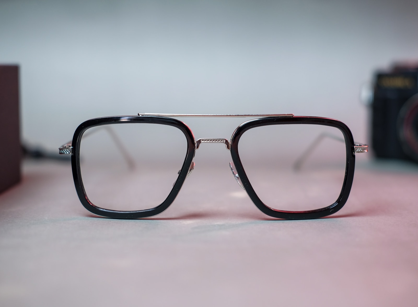 Comment choisir etui lunettes - Plare
