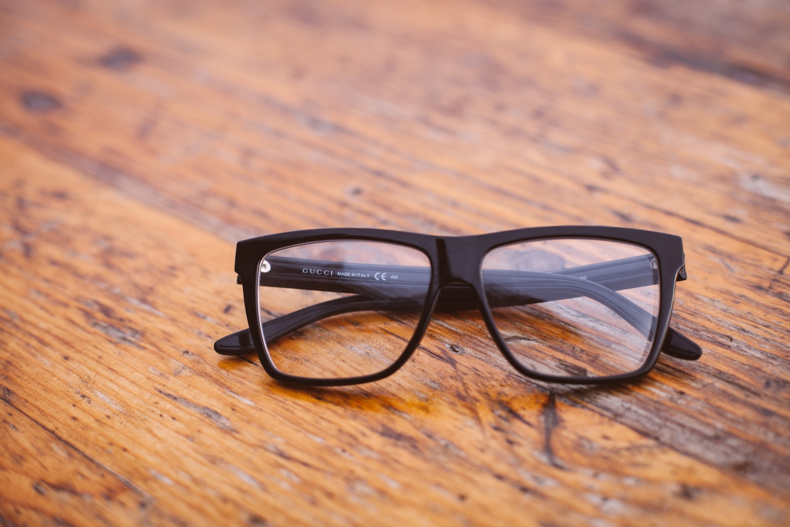 Bien choisir conseil etui lunettes - Plare