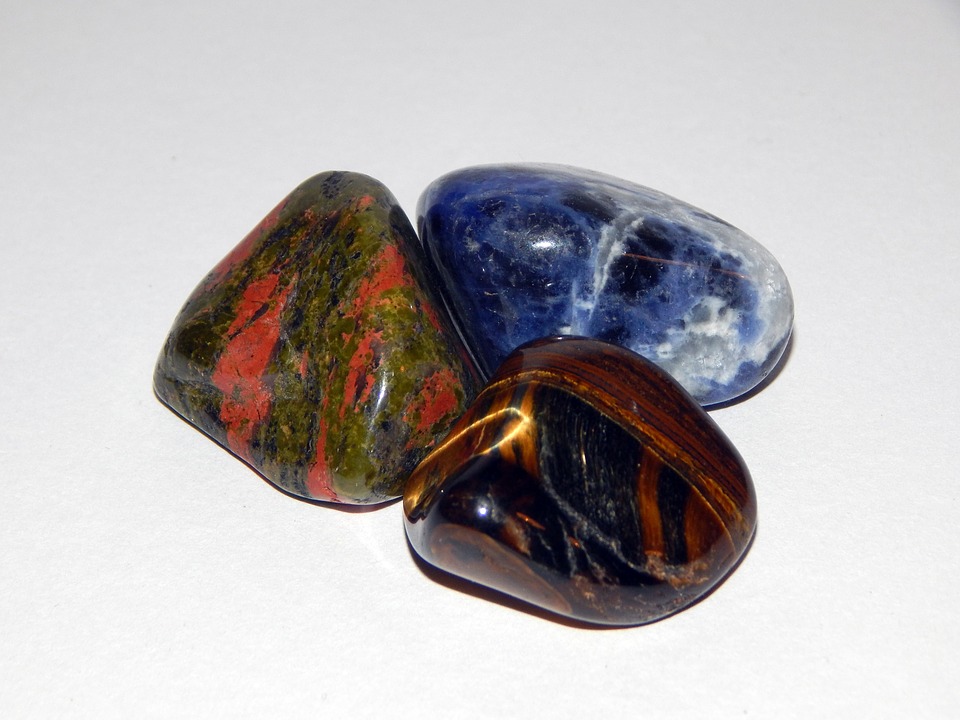 La pierre œil-de-tigre minerai bijoux guérit protège