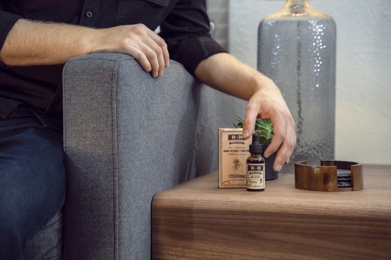 Top bienfait CBD personnes agees seniors