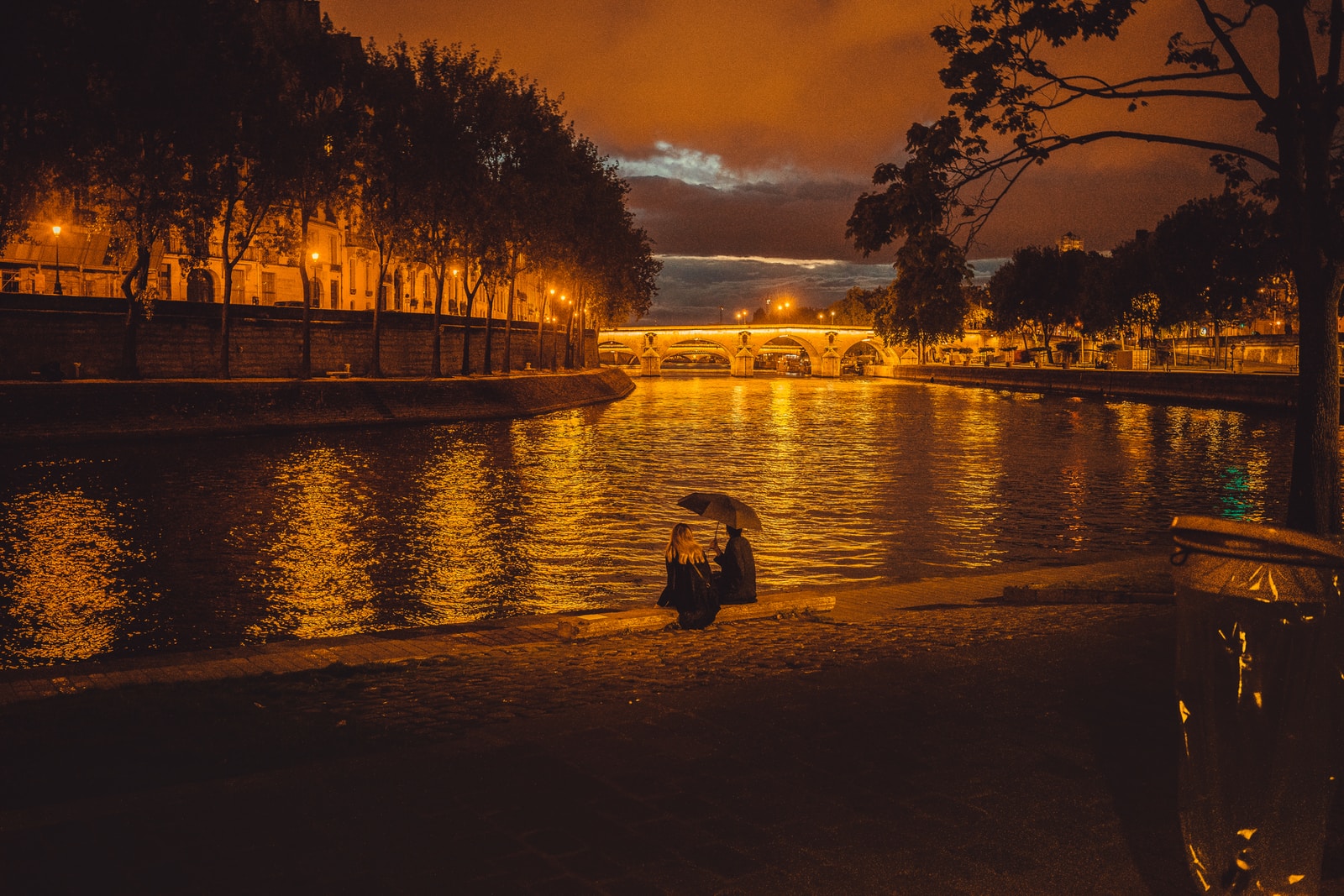 Top 20 des lieux à visiter cet été à paris - plare. Seine nuit bateau mouche Paris - Plare