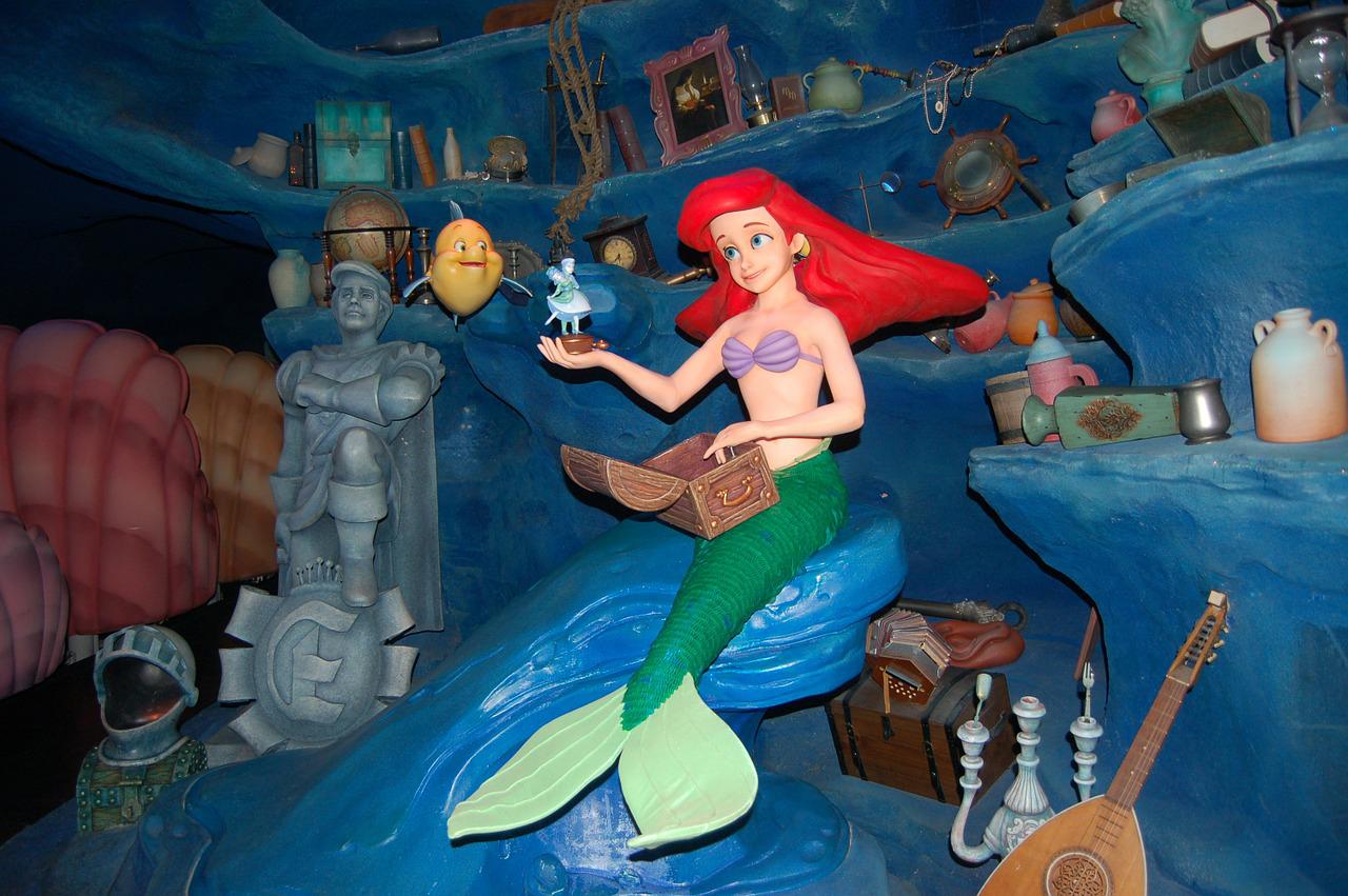 Ariel Disney Plare